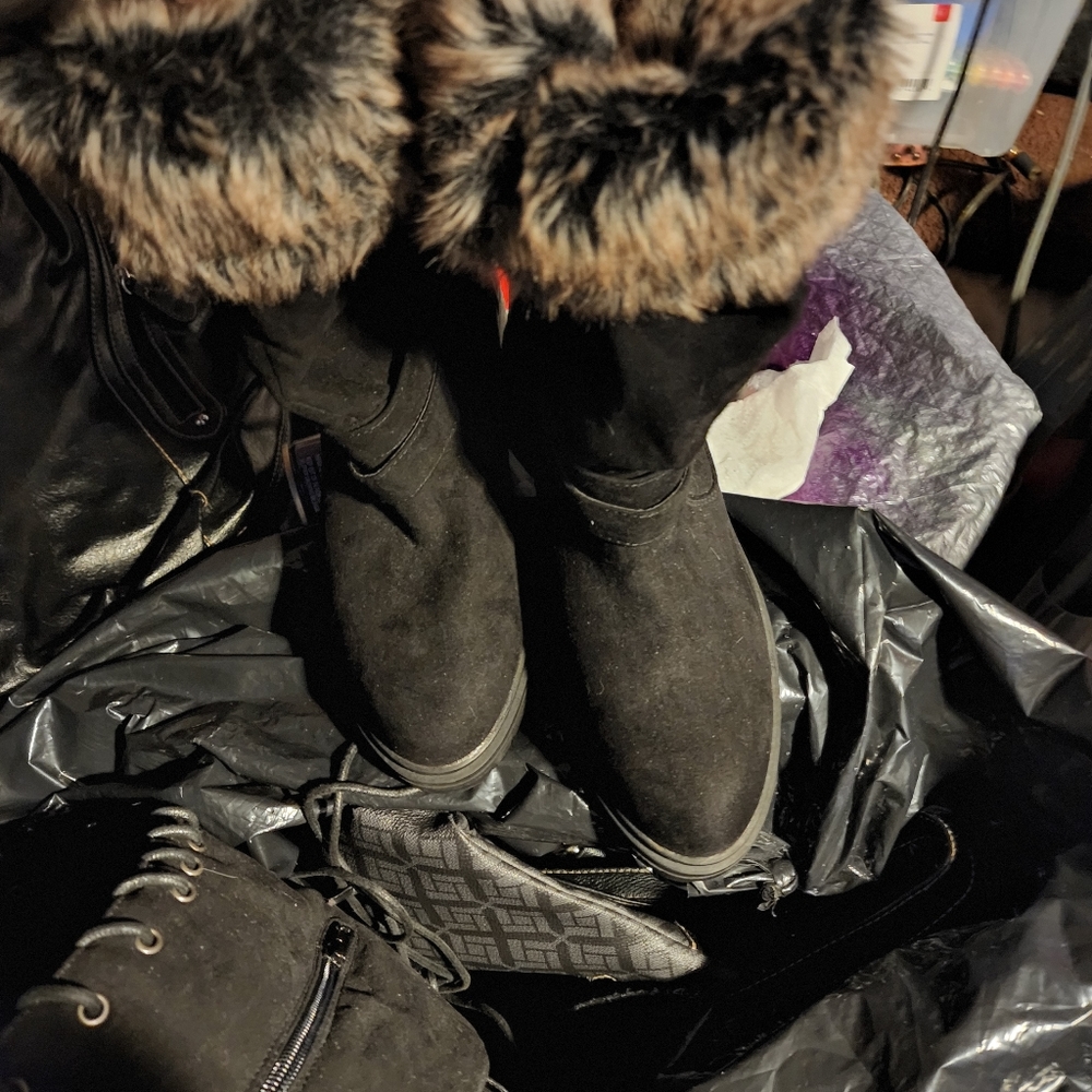 Boots - Picture 2 of 5